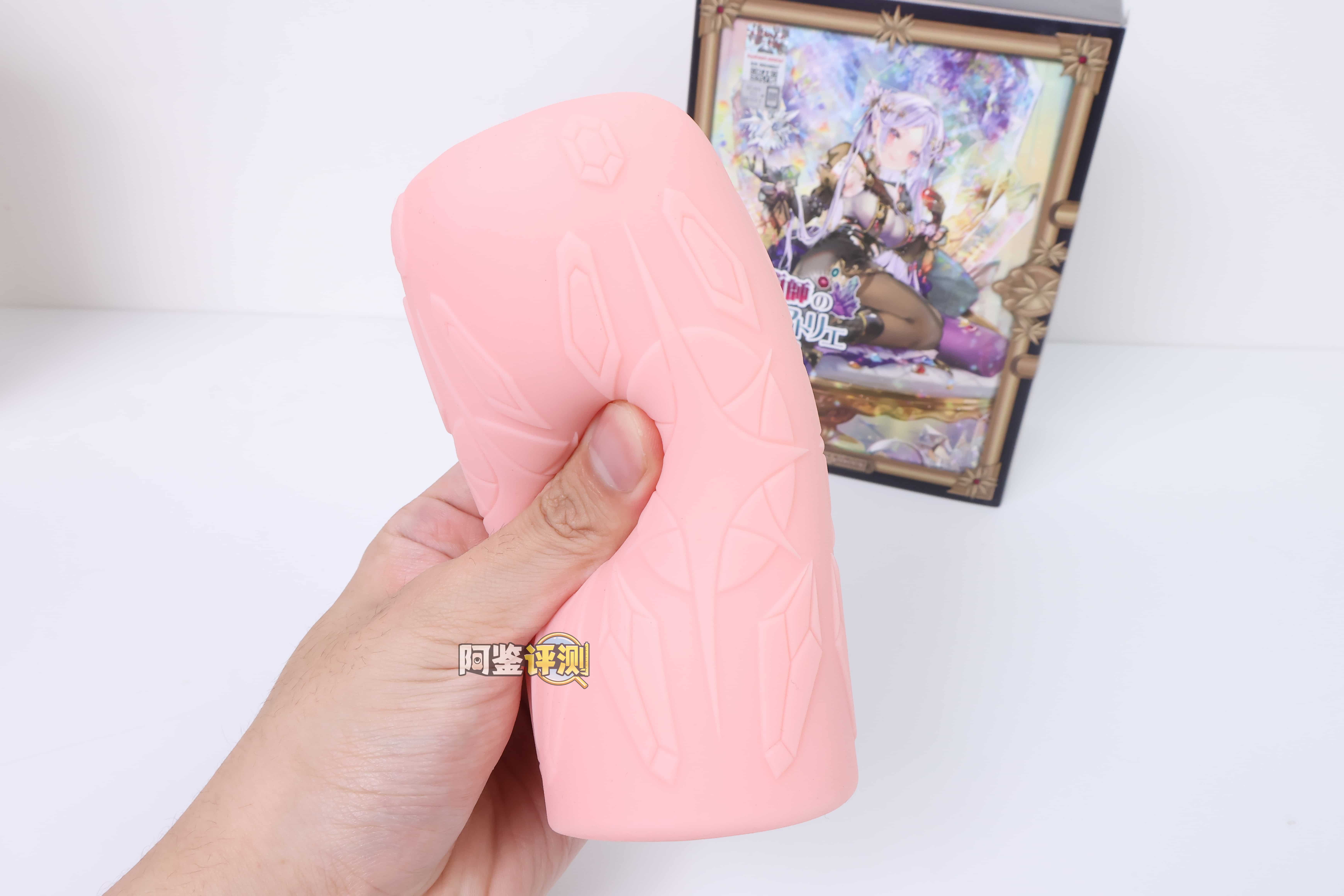 对子哈特——”宝石术士”评测！与排气法完全无缘的大空腔小杯，纹理的密度太低体验非常空洞