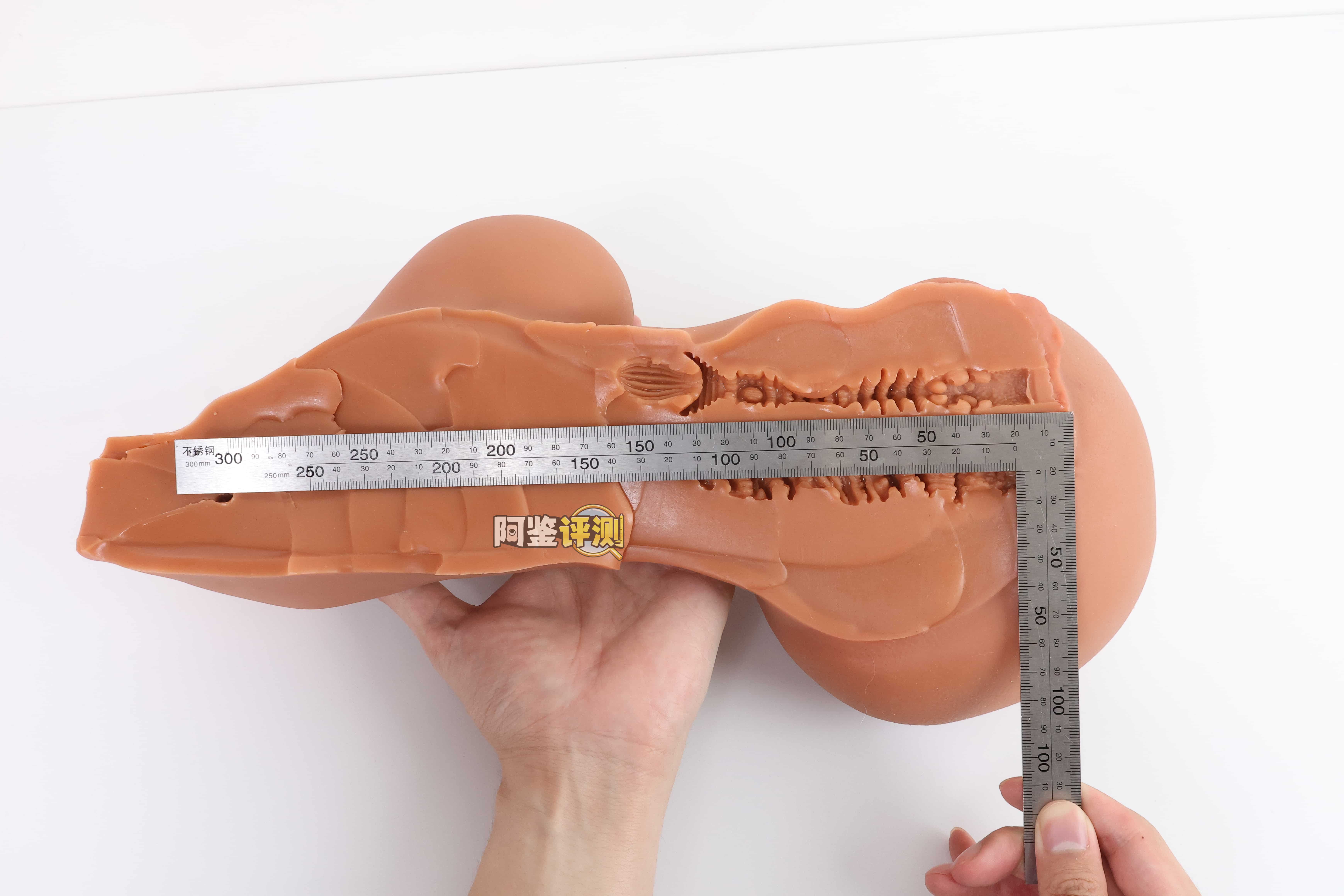 COC——“赤鸢”评测！ 创新工艺的全身软黑皮小身体倒模，设计概念不错但工艺上还有很多问题