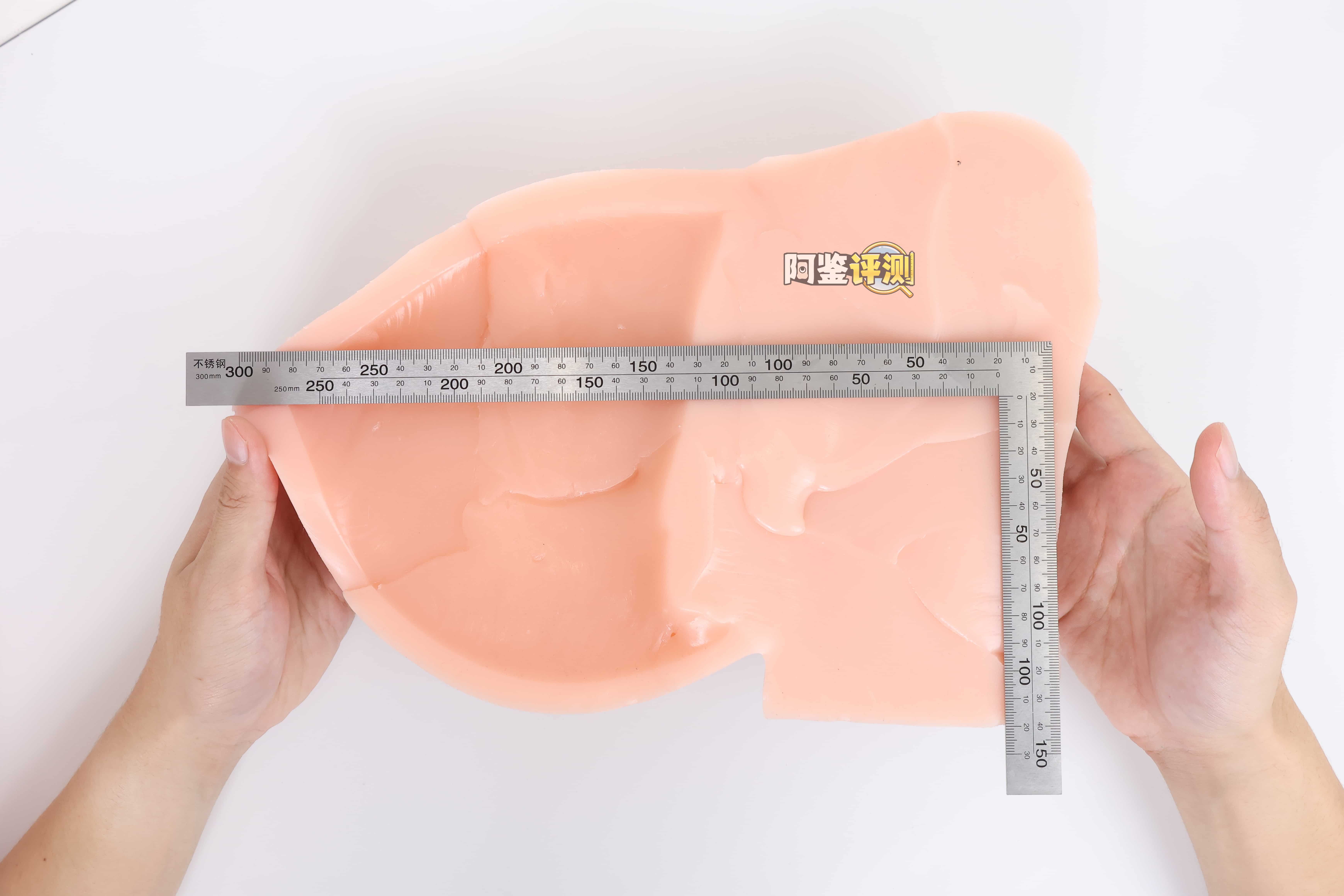 GOSE——”爆乳魔皇”评测!带身体厚度的超大重量胸模,设计上没有缺陷但实用的角度并不算很多