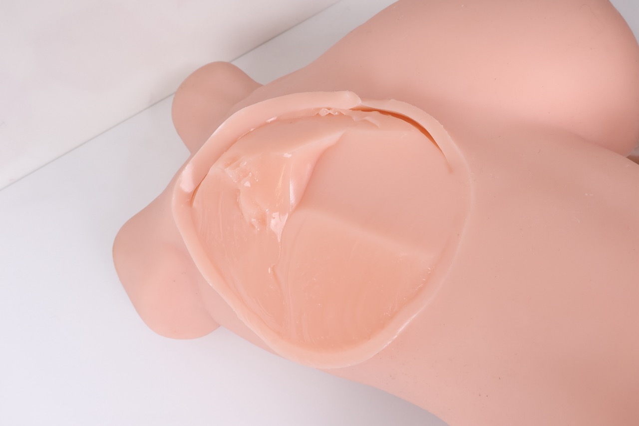 傲川——”水野2”评测！全身慢玩材质的超大型倒模，软感够真实，保养起来也够辛苦!