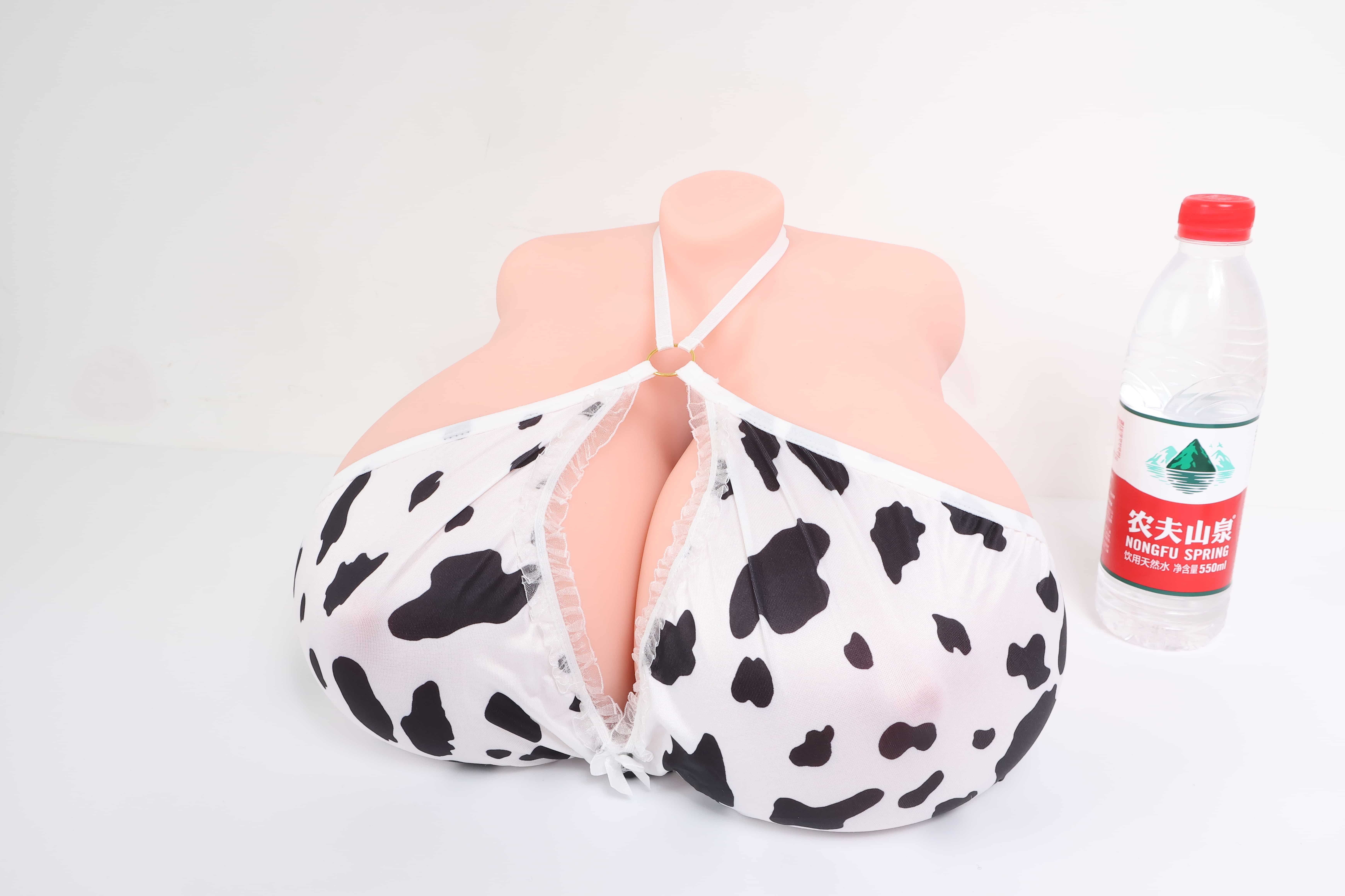 GOSE——”爆乳魔皇”评测！带身体厚度的超大重量胸模，设计上没有缺陷但实用的角度并不算很多