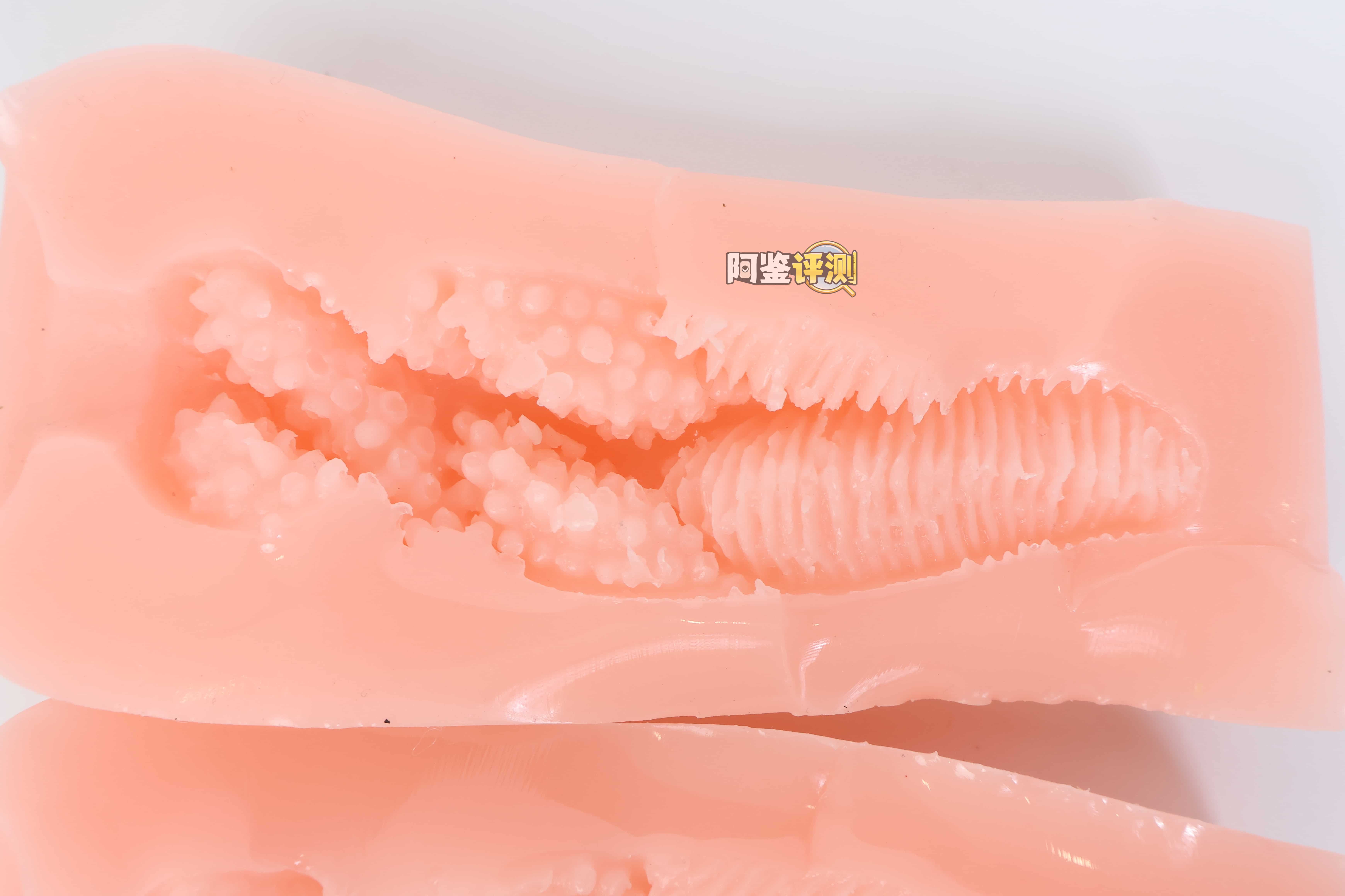 KK——“青梅竹马”评测!性处理女仆同款的超软材质+尖锐边缘,由点状变成了块状