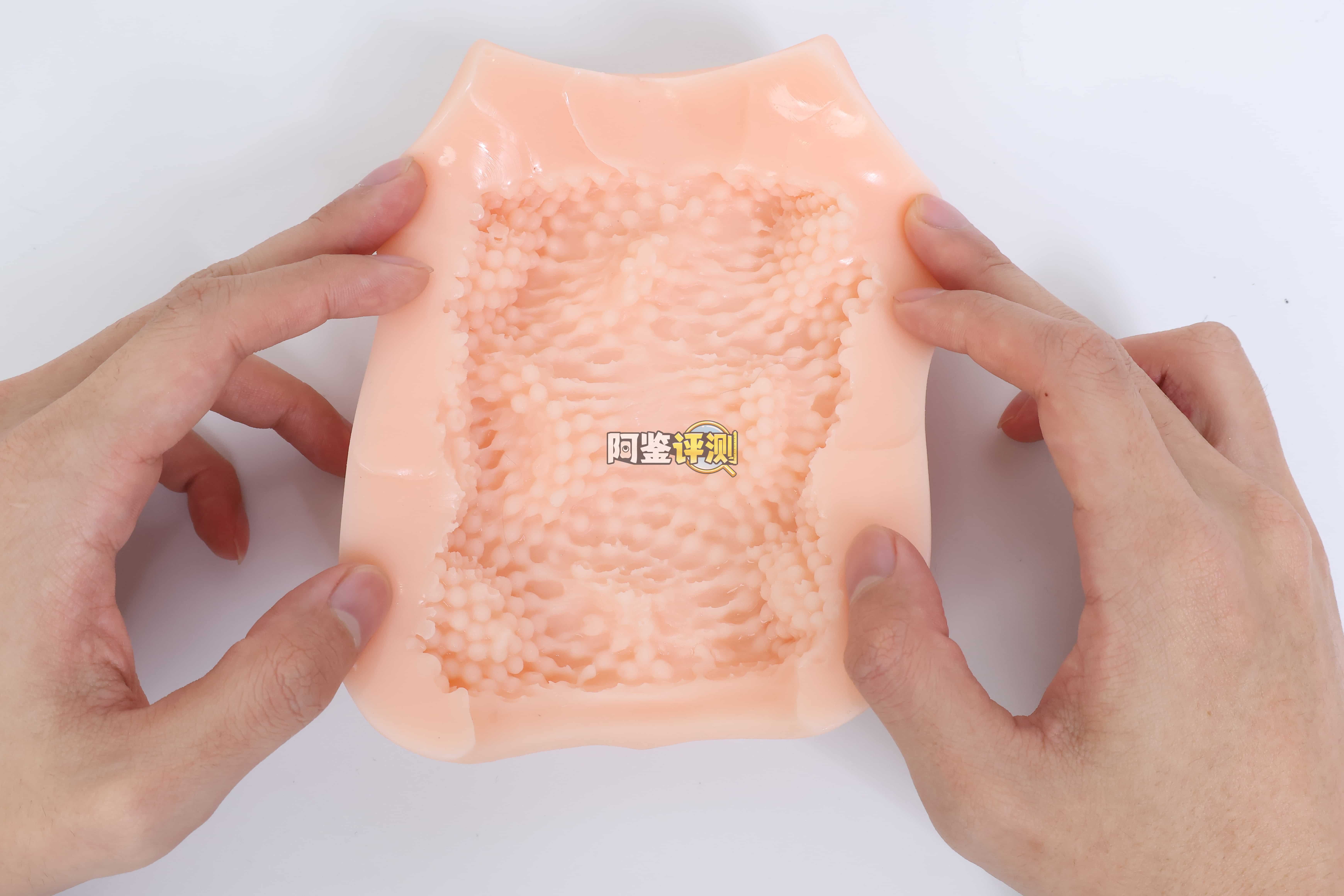 汤玛托易士——”粒肉彼女”评测！本以为是个类仿真结构，没想到还真是小颗粒感！