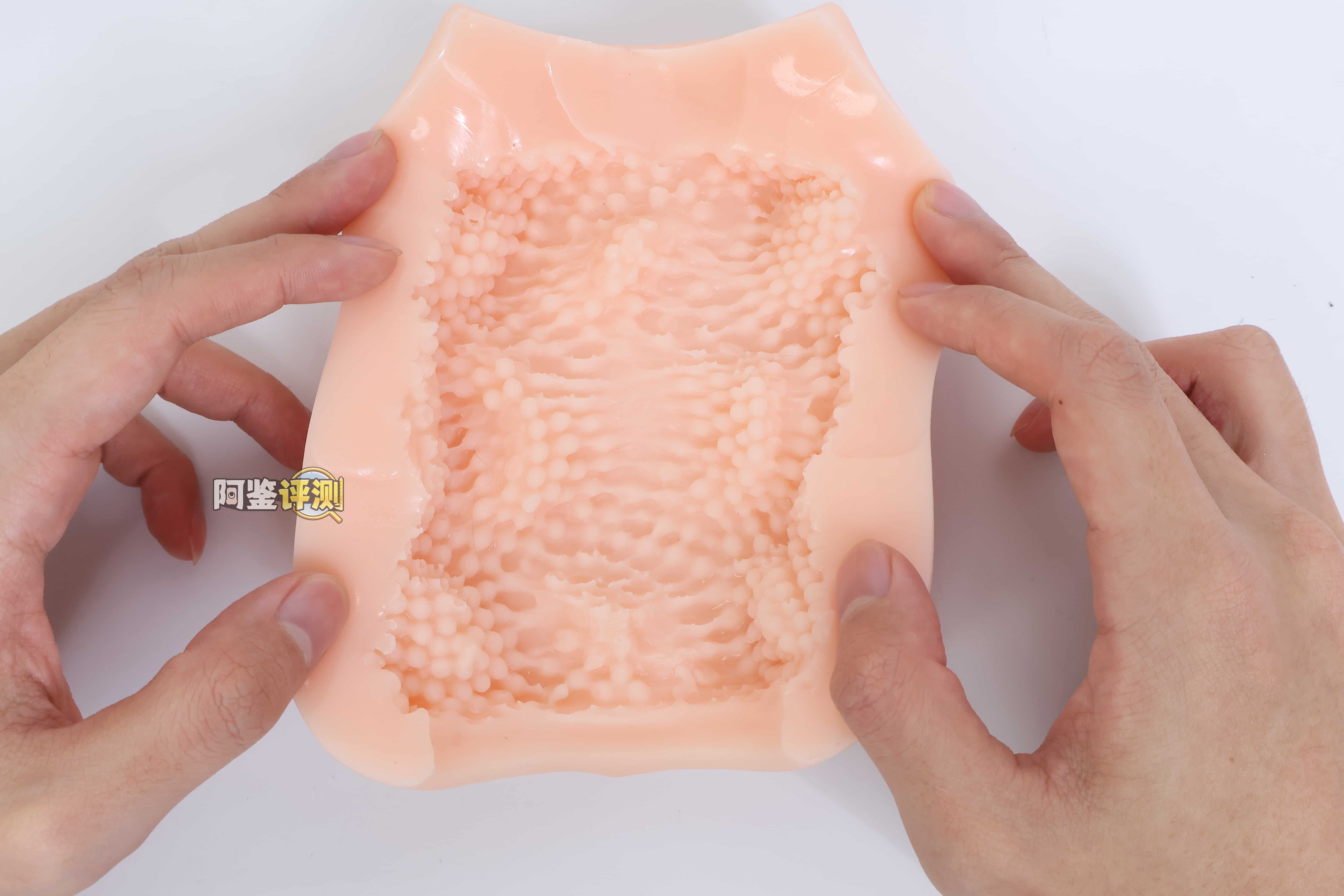 汤玛托易士——”粒肉彼女”评测！本以为是个类仿真结构，没想到还真是小颗粒感！