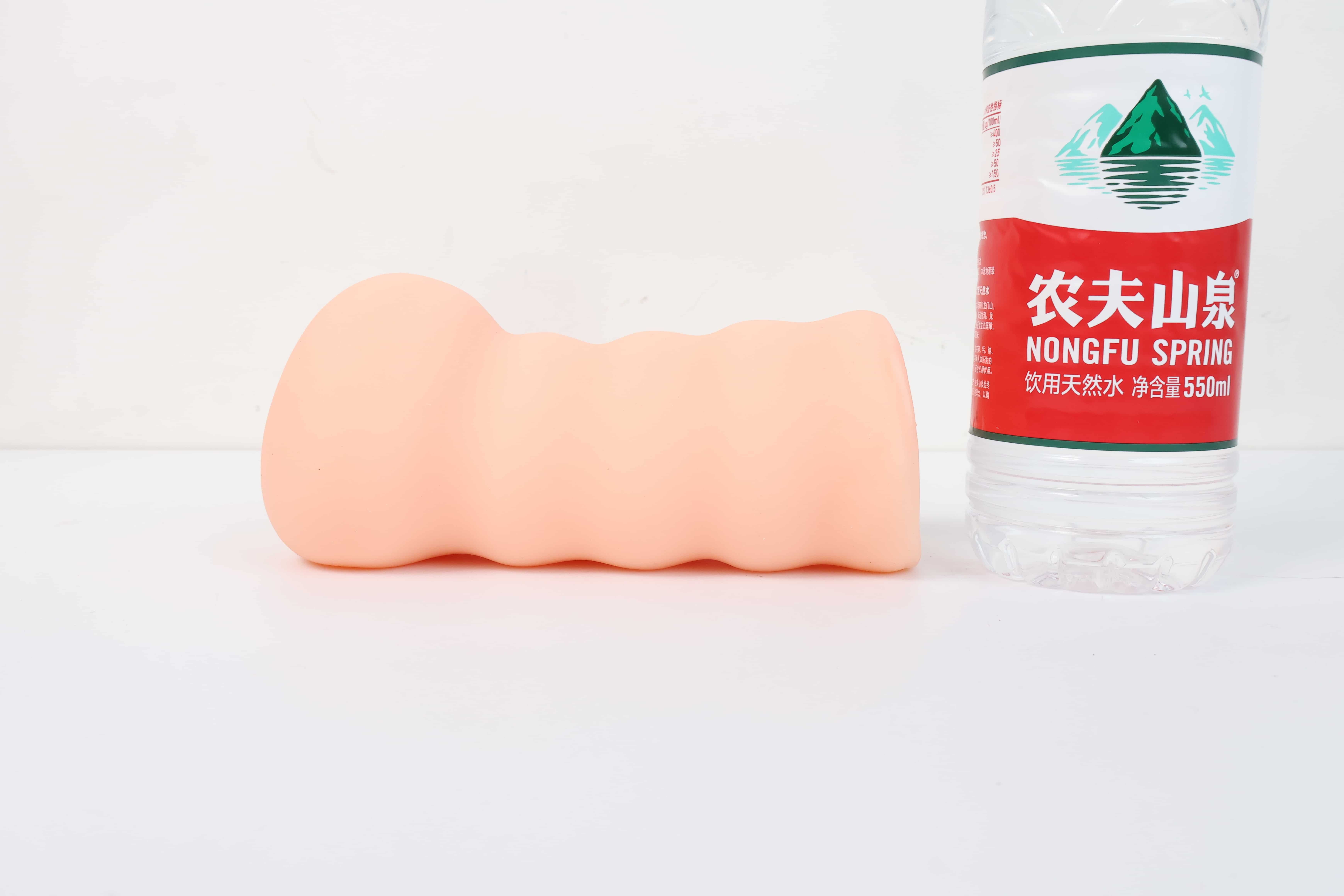 汤玛托易士——”AIV NO.13”评测！AI参与设计的杯子，好像没有带来什么实质上的结构突破