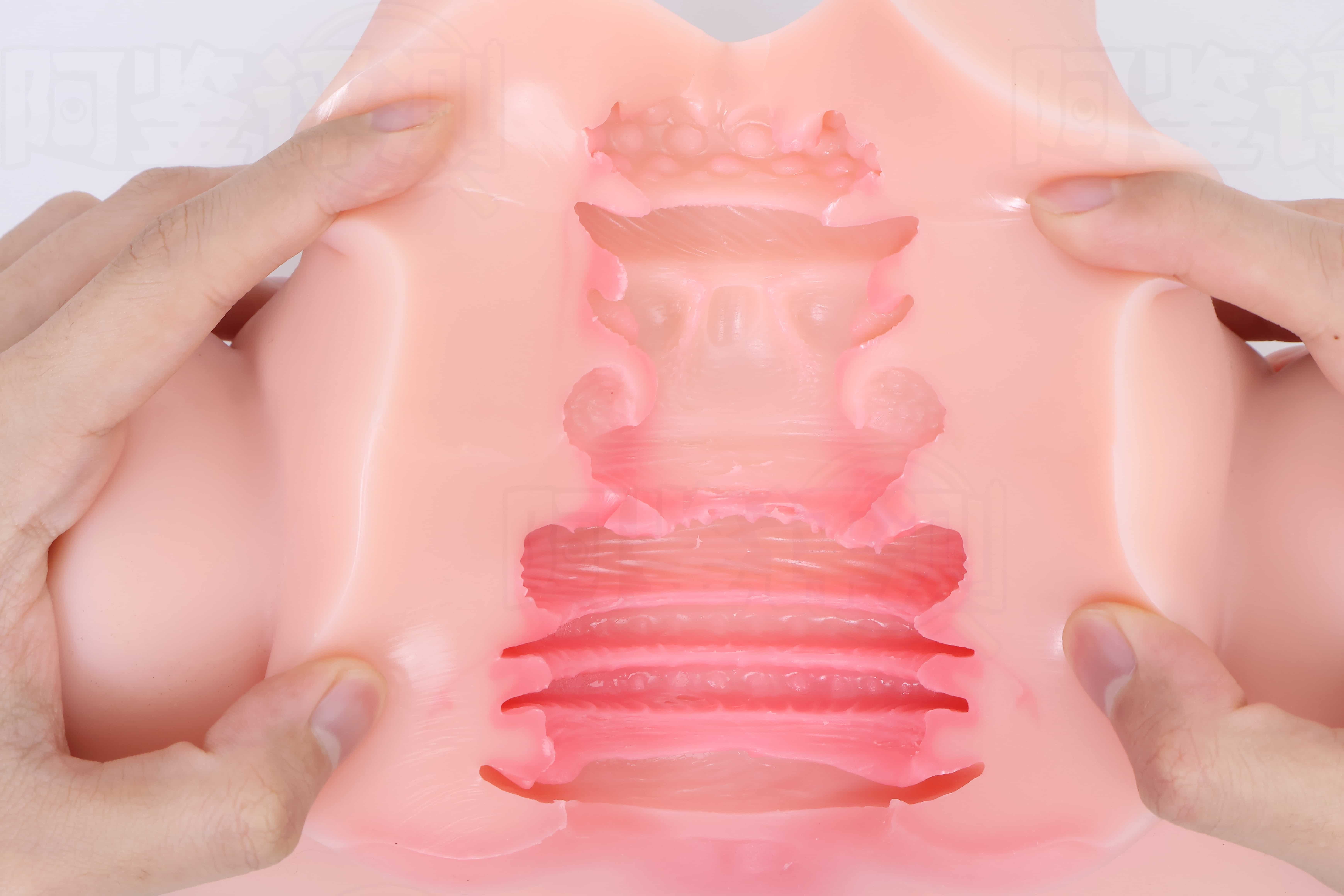 COC——“猫娘美优酱”评测！外观确实很可爱，但体验的其他方面几乎全是错的